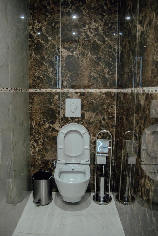 Mk Premier Hotel โนวีปาซาร์ ภายนอก รูปภาพ