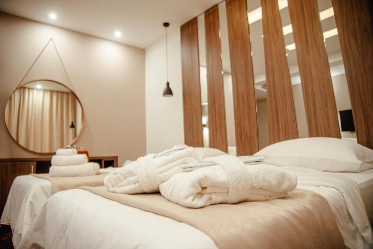 Mk Premier Hotel โนวีปาซาร์ ภายนอก รูปภาพ