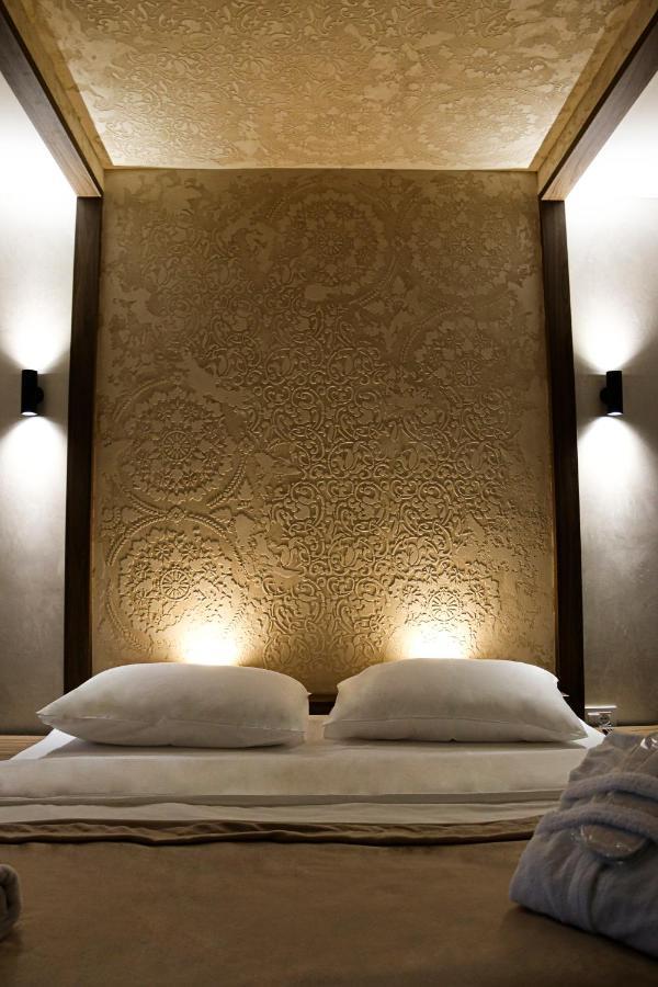 Mk Premier Hotel โนวีปาซาร์ ภายนอก รูปภาพ